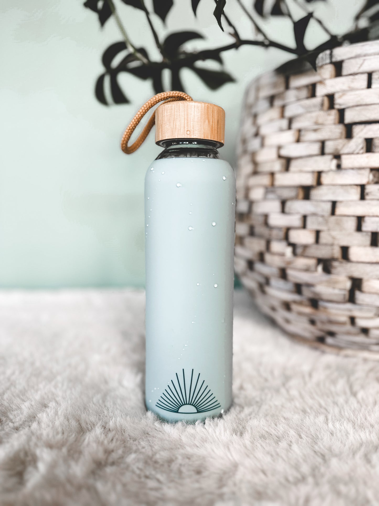 MIRACLES Glass Water Bottle Bamboo Cap